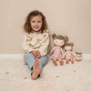 Poupée en peluche Rosa