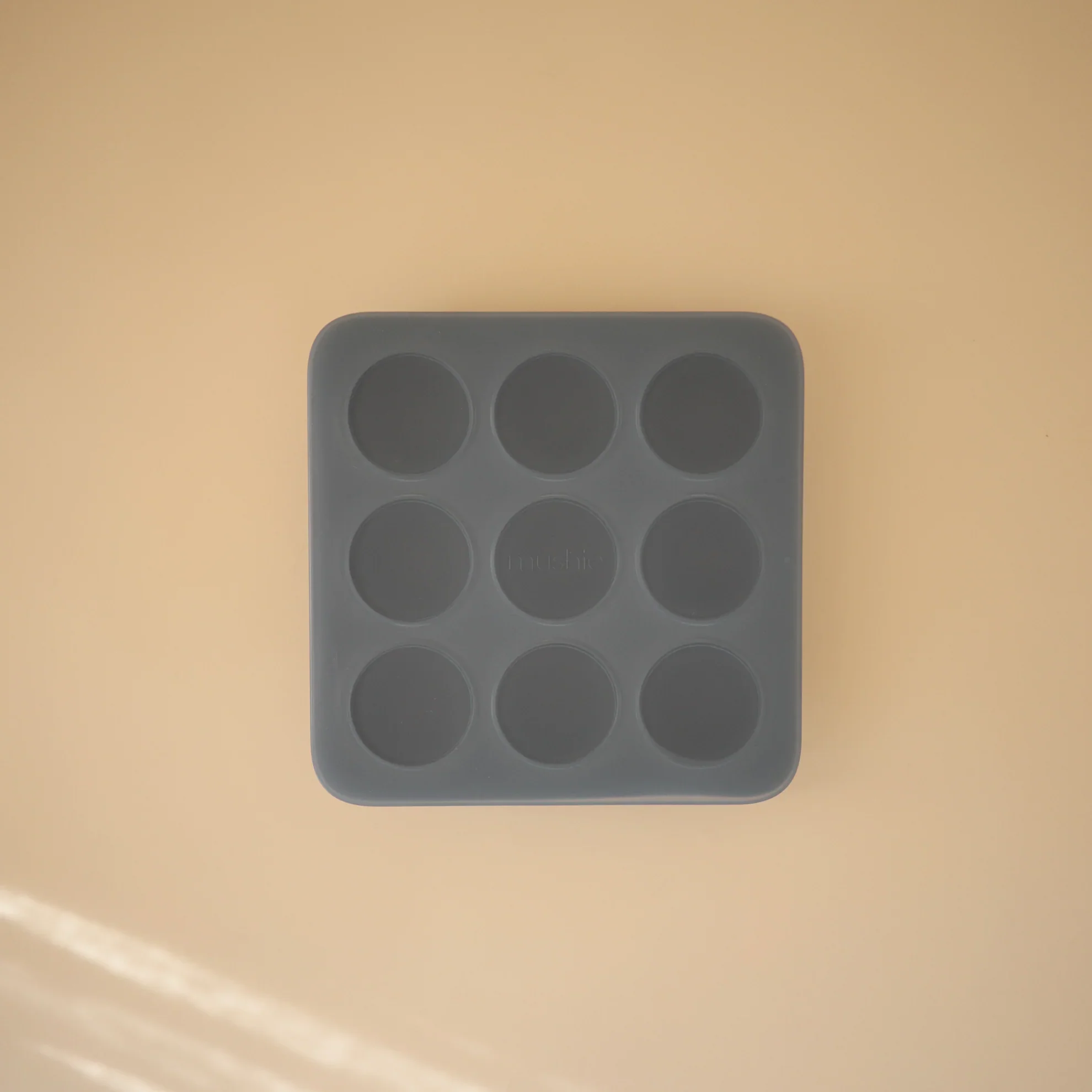 Mushie - Plateau de congélation pour aliments pour bébés (9 x 4,5 millilitres) – Image 3