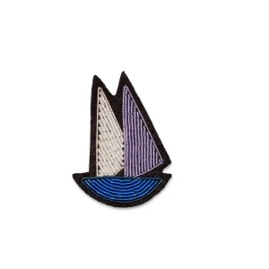 Broche brodée main - Régate