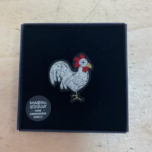 Broche brodée main - Coq Argent