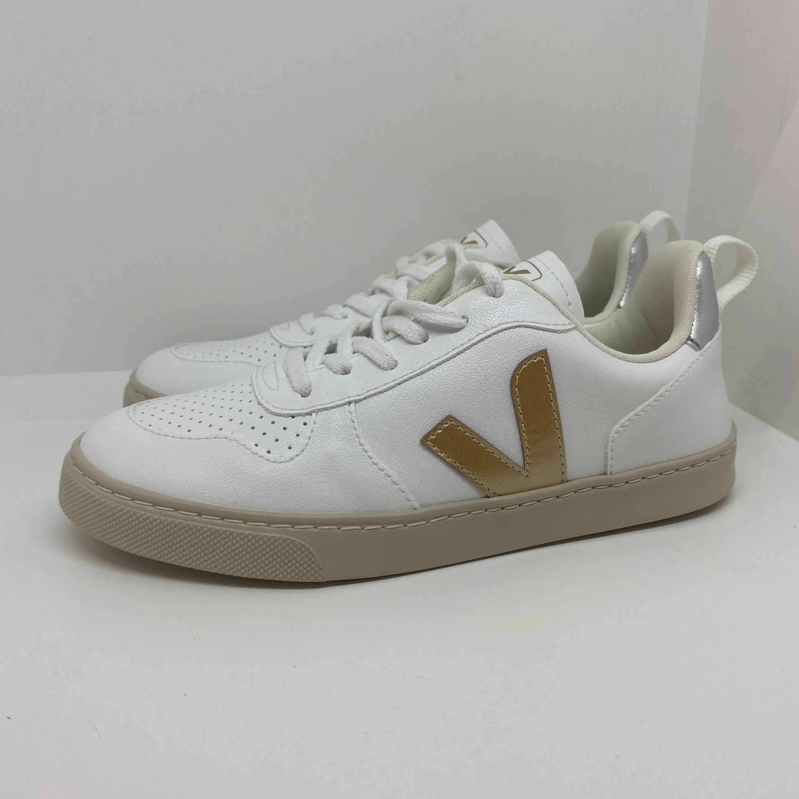 V10 LACE - MGE – Image 3