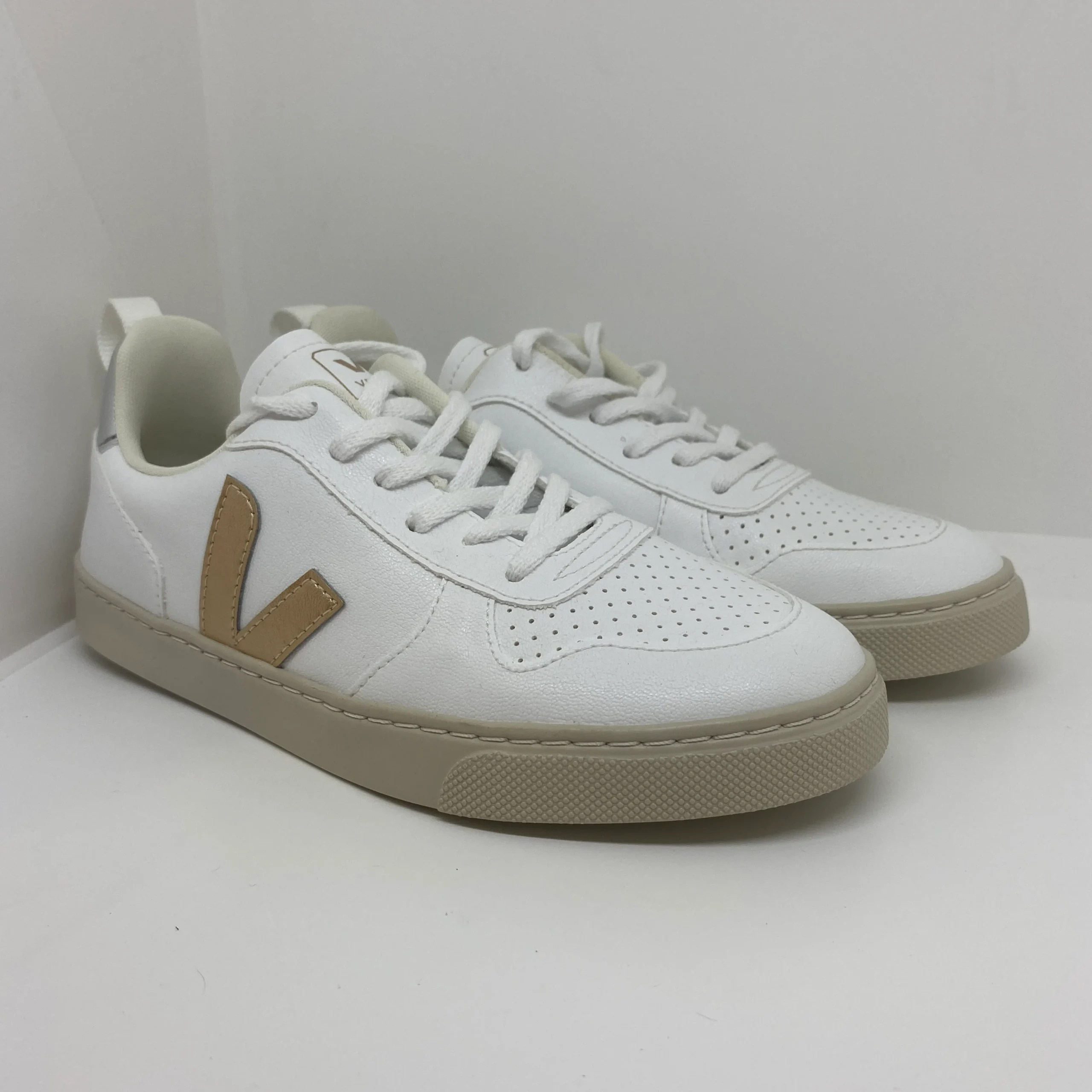 V10 LACE - MGE – Image 4