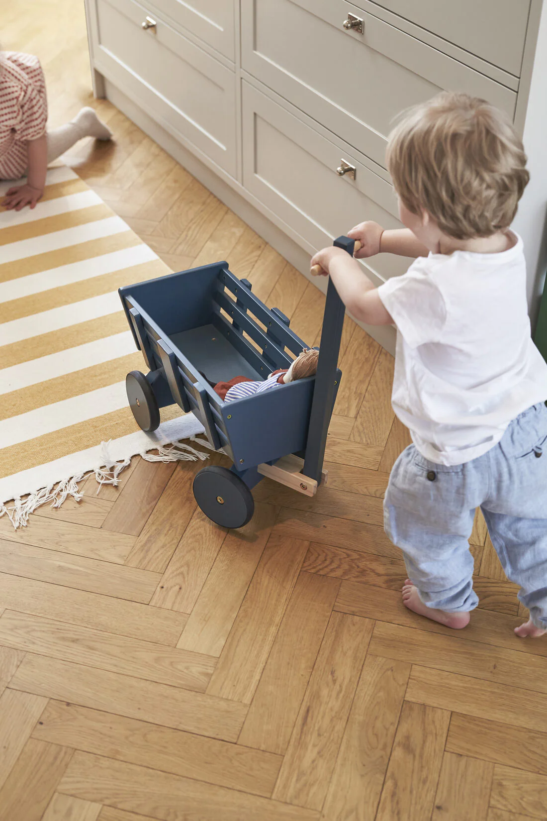 Kids Concept - Chariot à jouets – Image 9