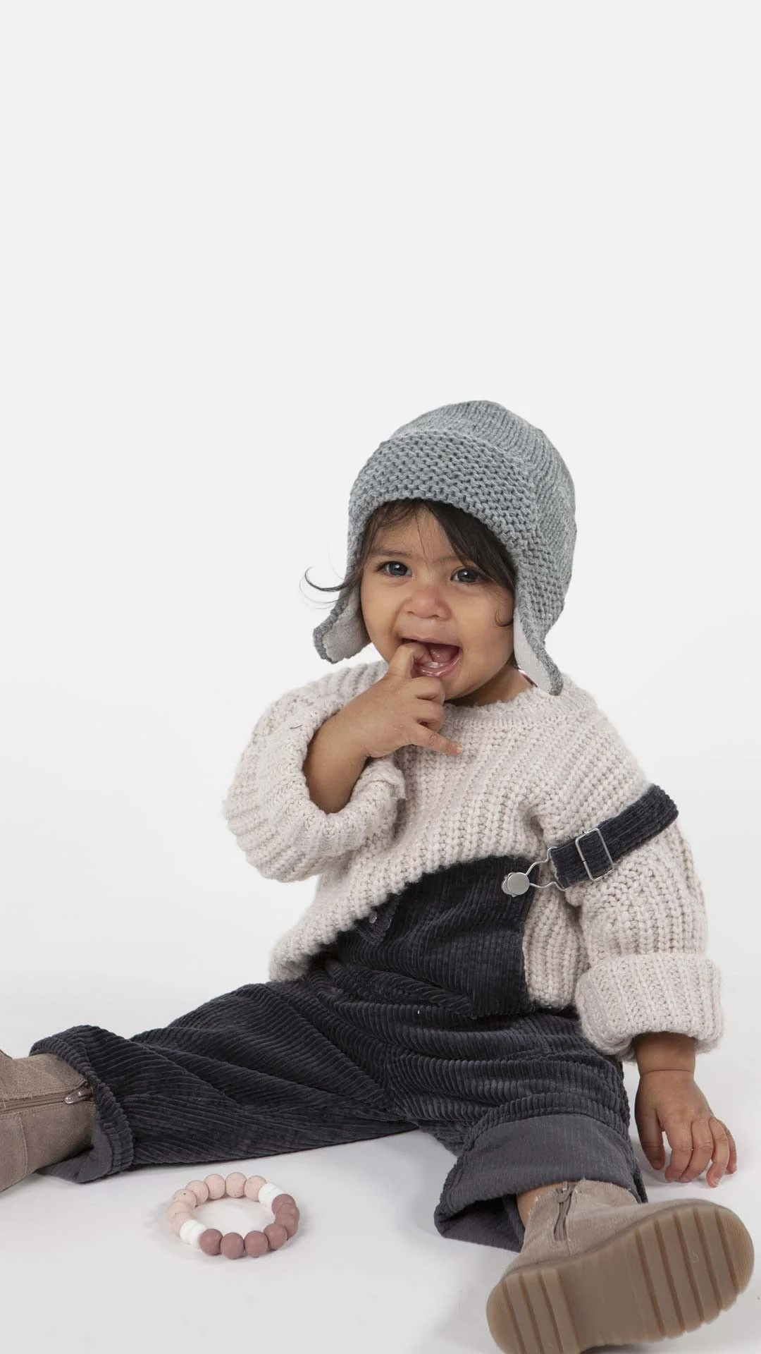 Barts - Bonnet en maille fine Yuma avec rabats d'oreilles – Image 4