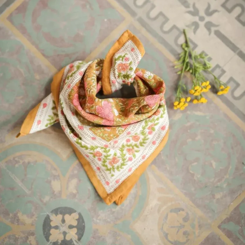 Foulard petit format - Ellis Goyave – Image 2