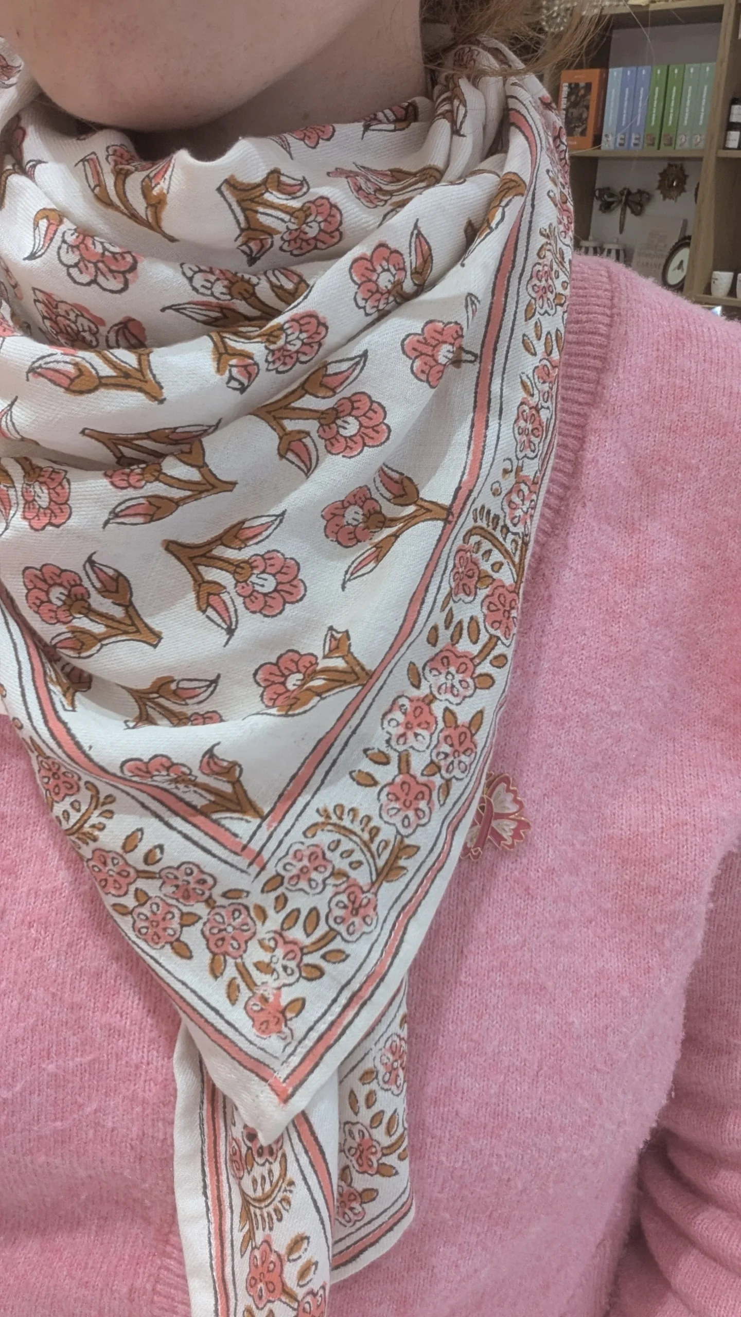 Foulard - Grand format - Blanc & Rose – Image 2
