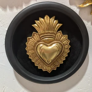 Décoration murale velours ex-voto